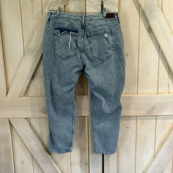 Hollister Curvy High-Rise Mom Jean 15R or 32x27 Light Wash Capri Stone Wash - Picture 4 of 15